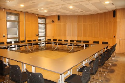 Salle de conférence 120 personnes